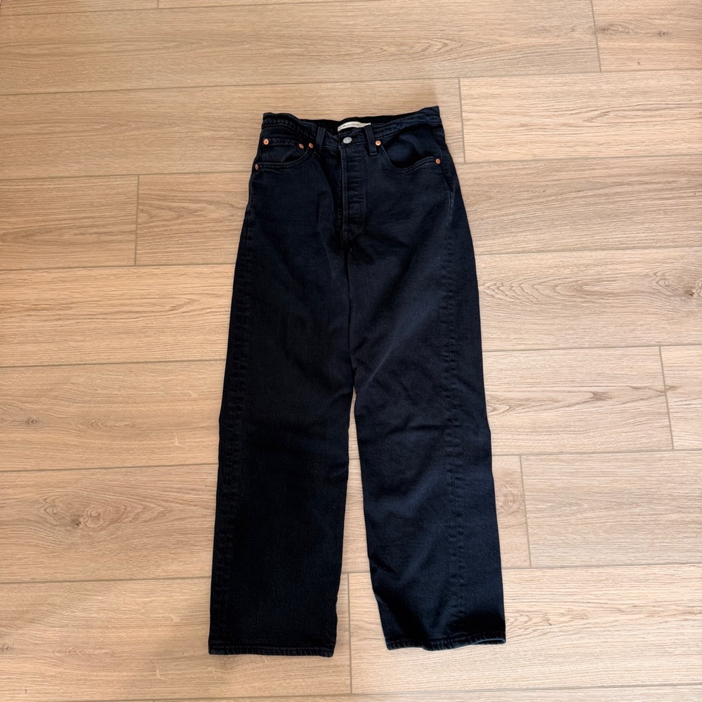 Levi’s Women’s Ribcage Straight Black Jeans